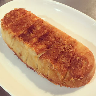 4種の濃厚チーズパン(ポンパドウル 北千住店 （POMPADOUR）)