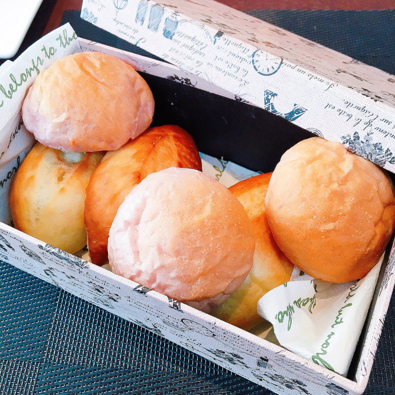 自家製パン(ビストロ・ヨシムラ )