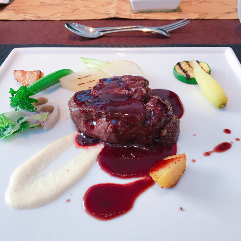 牛フィレ肉のステーキ(ビストロ・ヨシムラ )