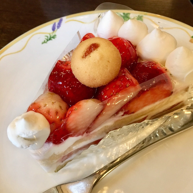 苺のショートケーキ(フロインドリーブ 生田店)