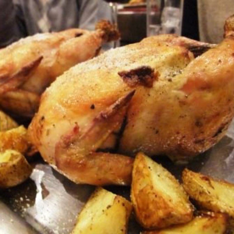 丸鶏ロースト(オッキャーリ オガ)