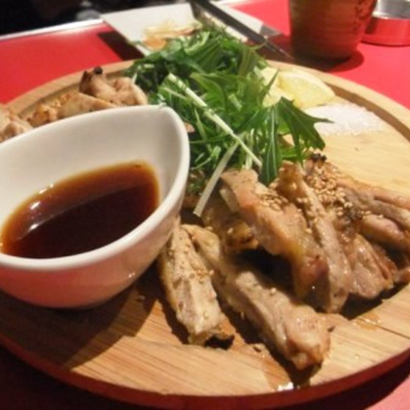 【食べ比べ】但馬地鶏と大山がいな地鶏のもも焼き(チキンヤロー )