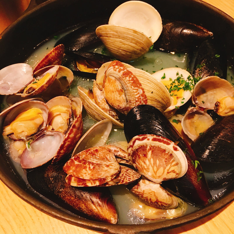 ◆ 700 tapas ◆(ブルーオーシャングリル )