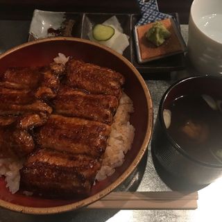 うな丼(一鰻 （イチウナギ）)