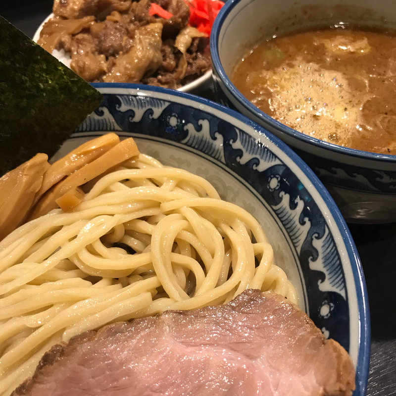 つけ麺  ミニ牛すじ丼(兎に角)