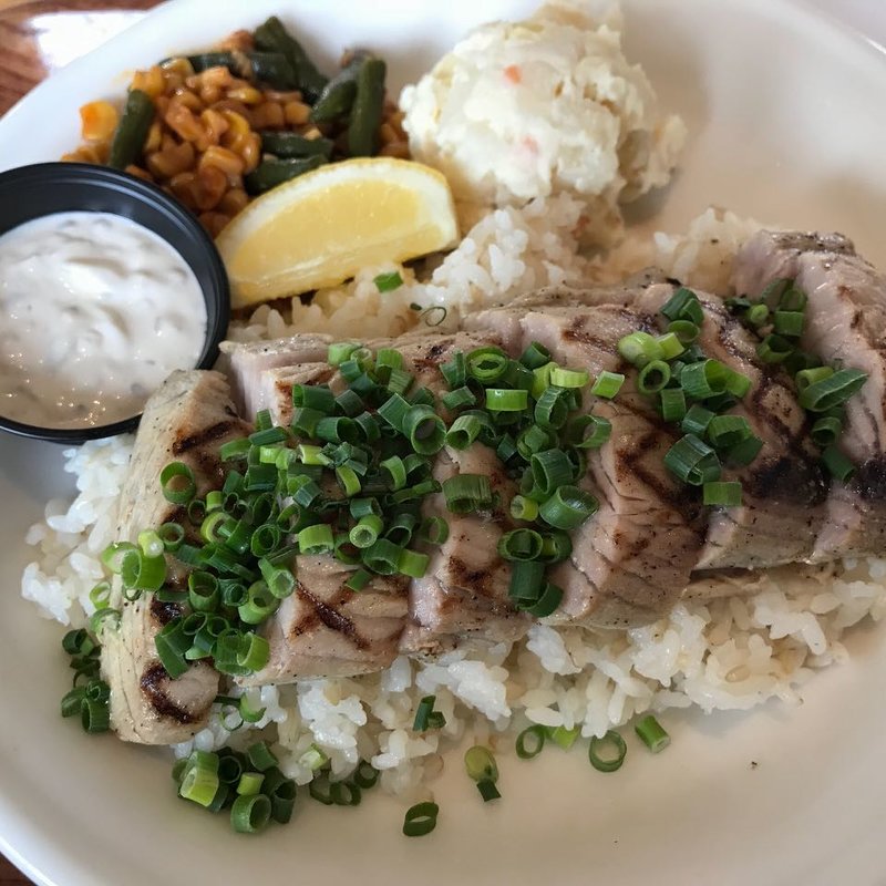 グリルドアヒプレート(Pacific DRIVE-IN)