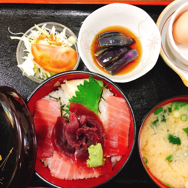 鉄火丼(食楽 浅草橋店 （ショクラク）)