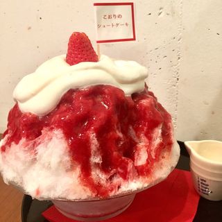 氷のショートケーキ(サカノウエカフェ )