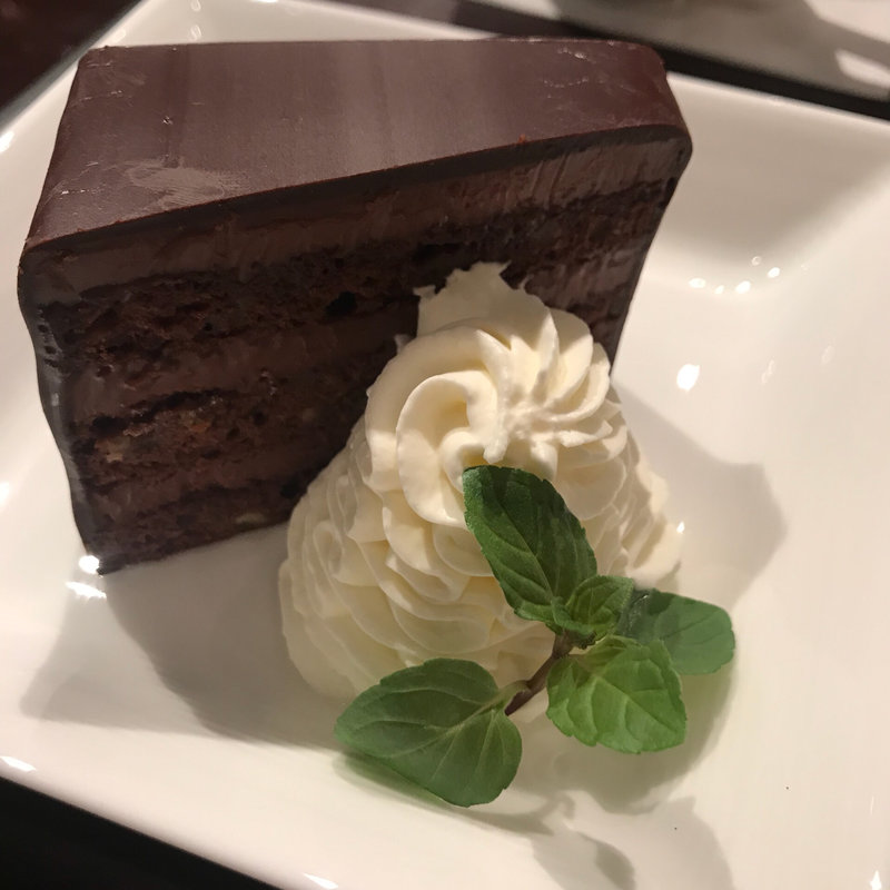 ザ・リッツ・カールトンチョコレートケーキ(ザ・ロビーラウンジ)