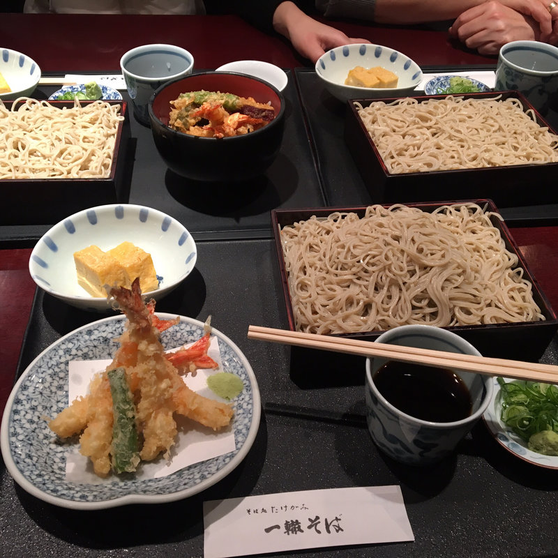 天丼とせいろそば(たけがみ 一轍蕎麦 （たけがみ いってつそば）)
