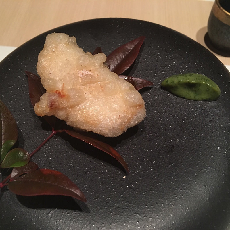 海老芋のフリット 木の芽アクセント(庭 〜Garden of four seasons〜)