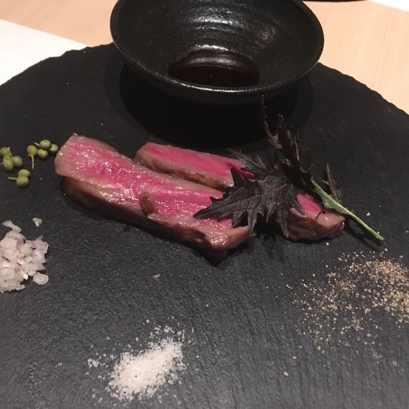 和牛 炭火 燻製醤油(庭 〜Garden of four seasons〜)