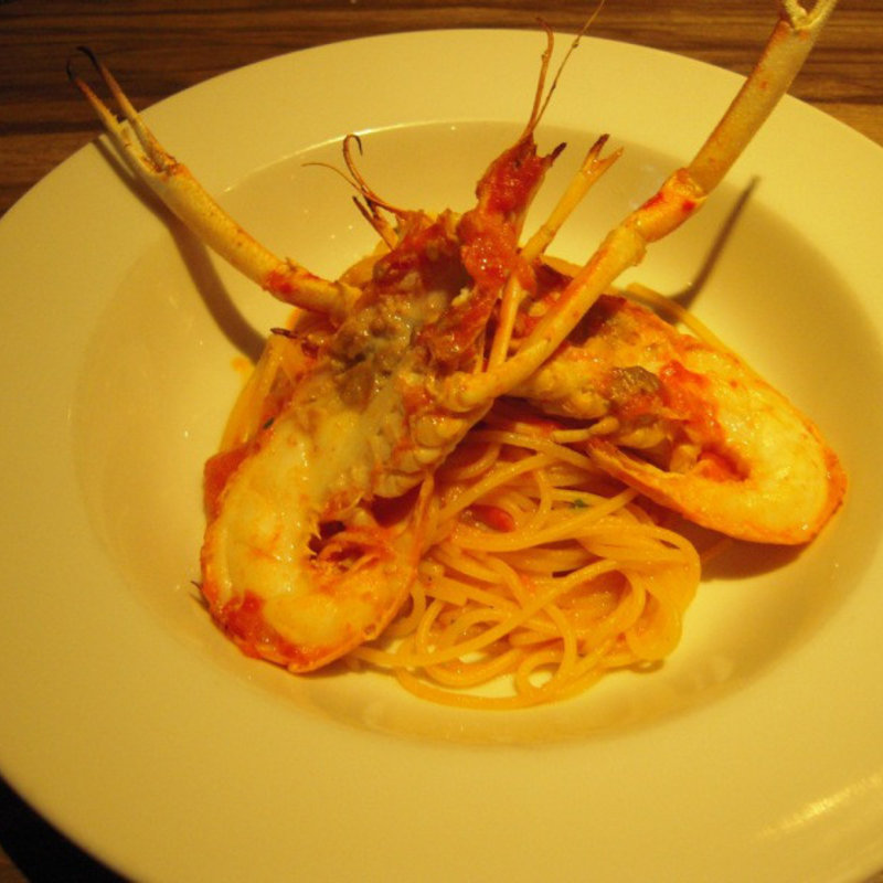 手長エビのトマトクリームソースのパスタ(オステリアイルフォルノ)
