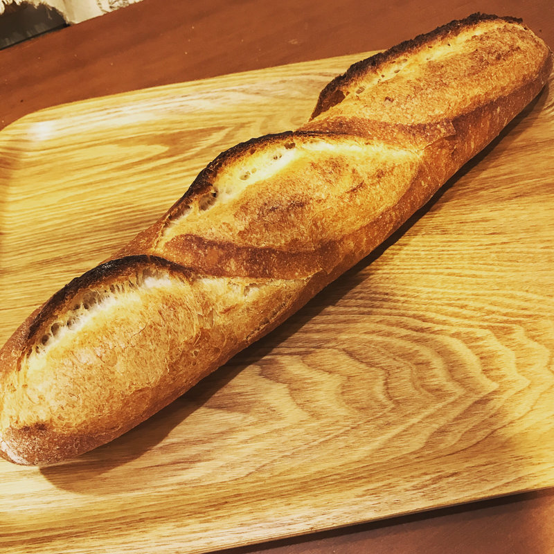 バタール(Boulangerie tomohiro（ブーランジェリー トモヒロ）)