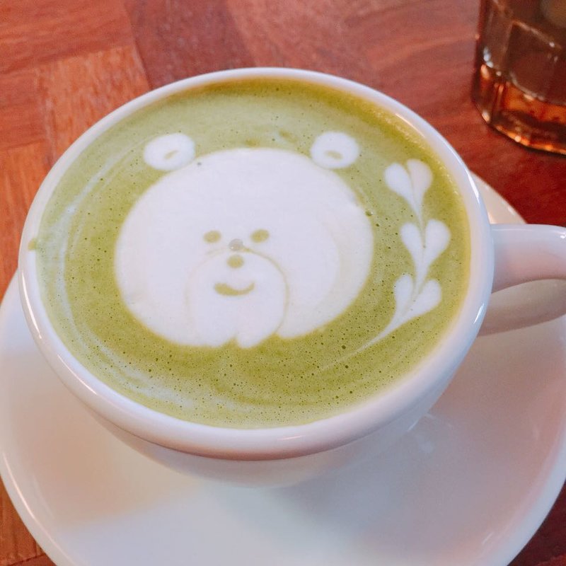 西尾の抹茶ラテ(喫茶ゾウメシ)