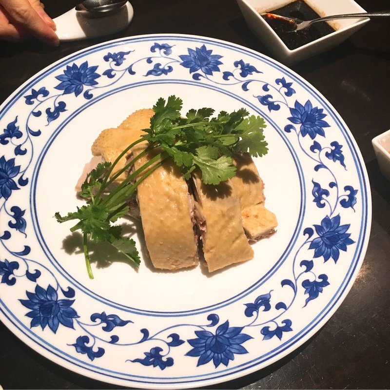 おおいた冠地どりの香り茹で 二種のソース(飄香 銀座三越店)