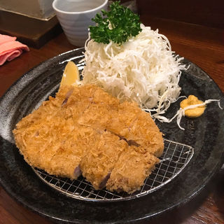 特ロースかつ定食(勝漫 （かつまん）)