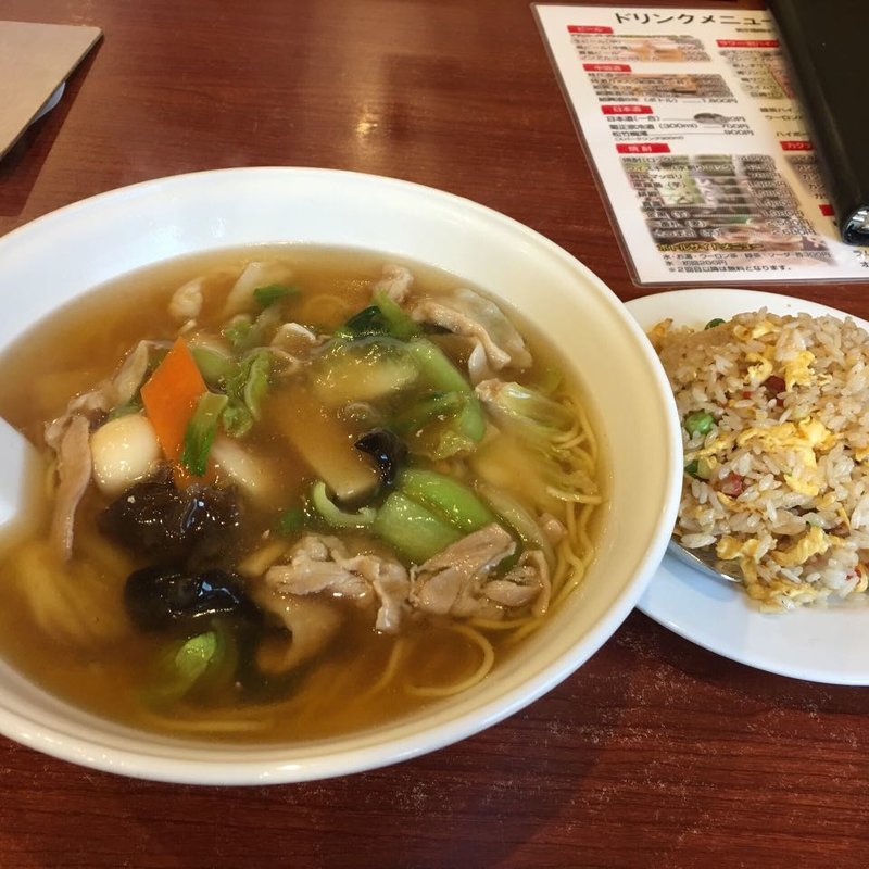 五目そばと半チャーハン(知味軒（ちみけん）)