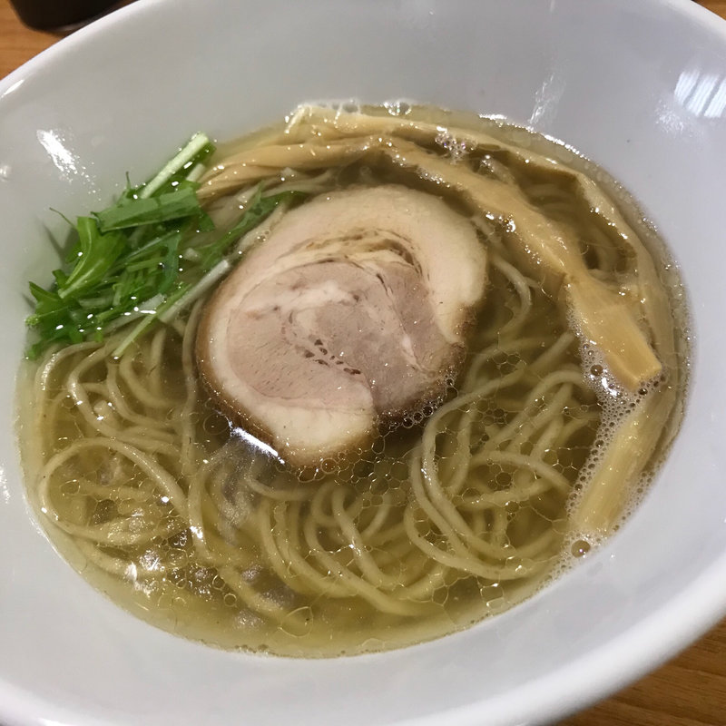 鶏と煮干しの塩らーめん(ラーメン HARU)