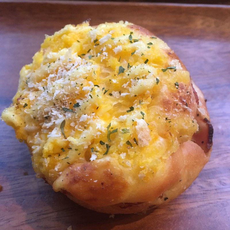 ベーコンエッグ(MOROPAIN)