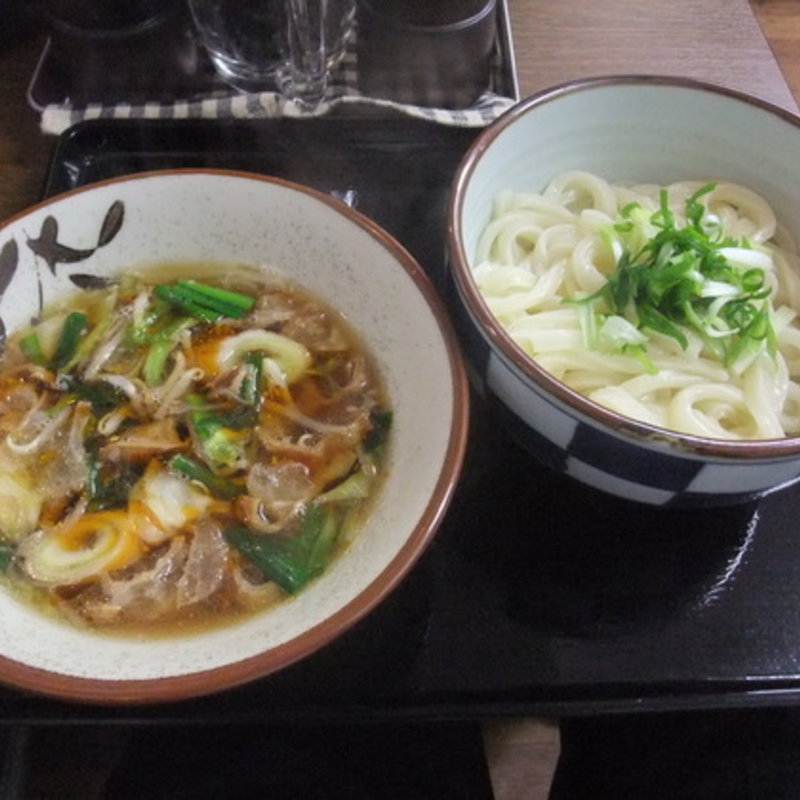 ホルモンつけ麺(油かす)(うどん食堂 ふじやま)