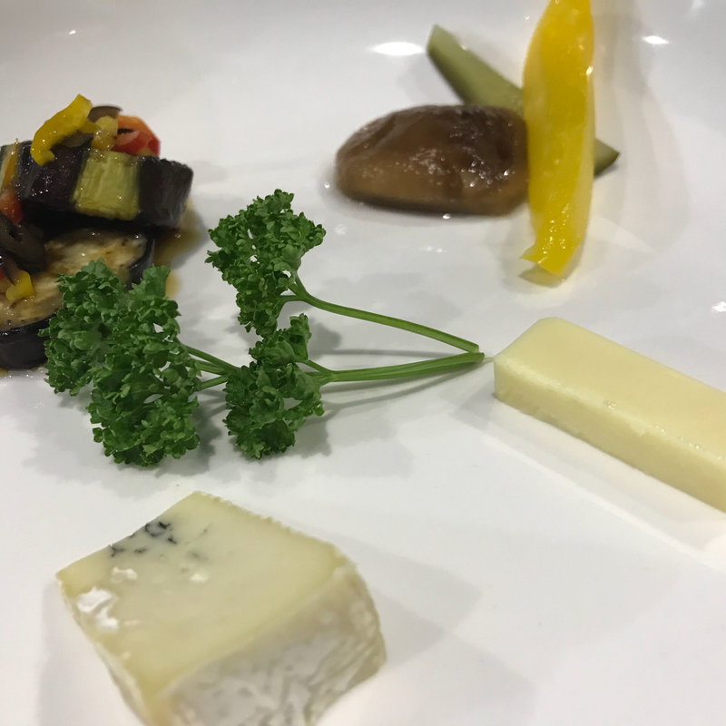 茄子のマリネ・自家製ピクルス・チーズ(漁師イタリアンキュラソー)