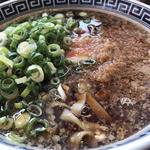 かけラーメン(製麺屋慶史直営 まる麺西月隈 （せいめんやけいしちょくえい まるめんにしつきくま）） )