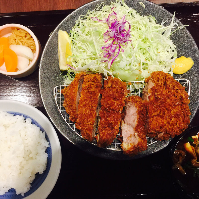 大ロースカツ定食(ラーメン家 みつ葉)