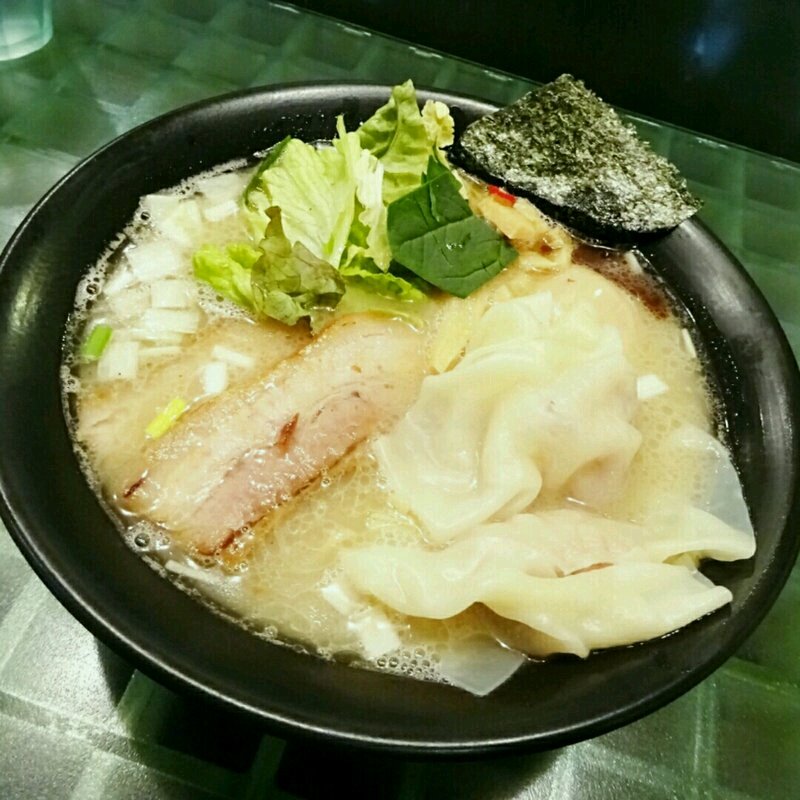 味玉らぁめん(胡心房 （こしんぼう）)