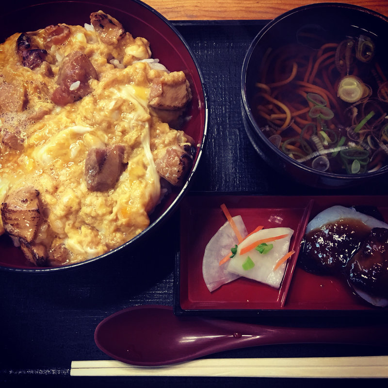 川俣軍鶏の親子丼セット(道の駅つちゆ )