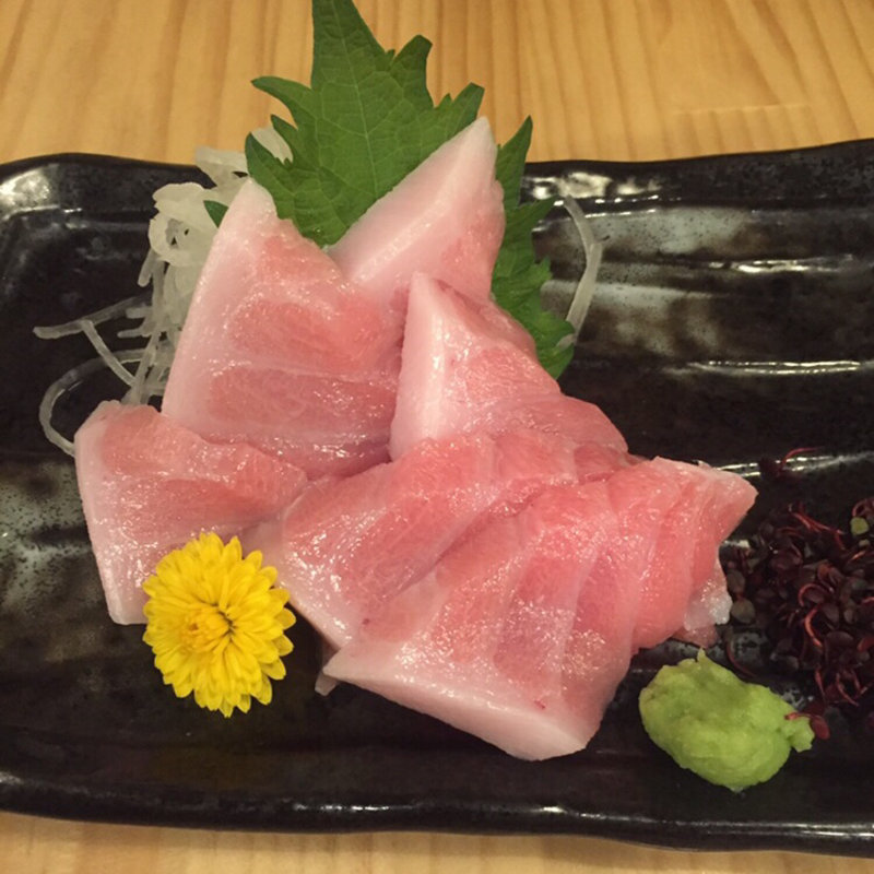 生本マグロ大トロ(日本酒居酒屋恵風和暢あっと)