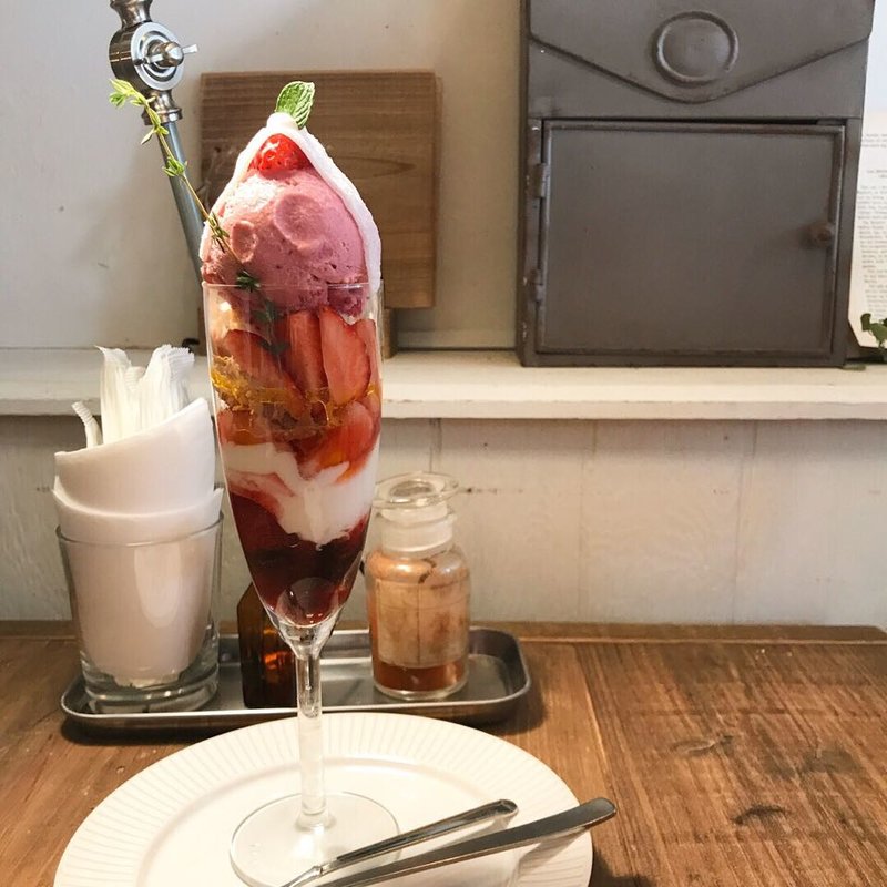 季節のフルーツパフェ(256)