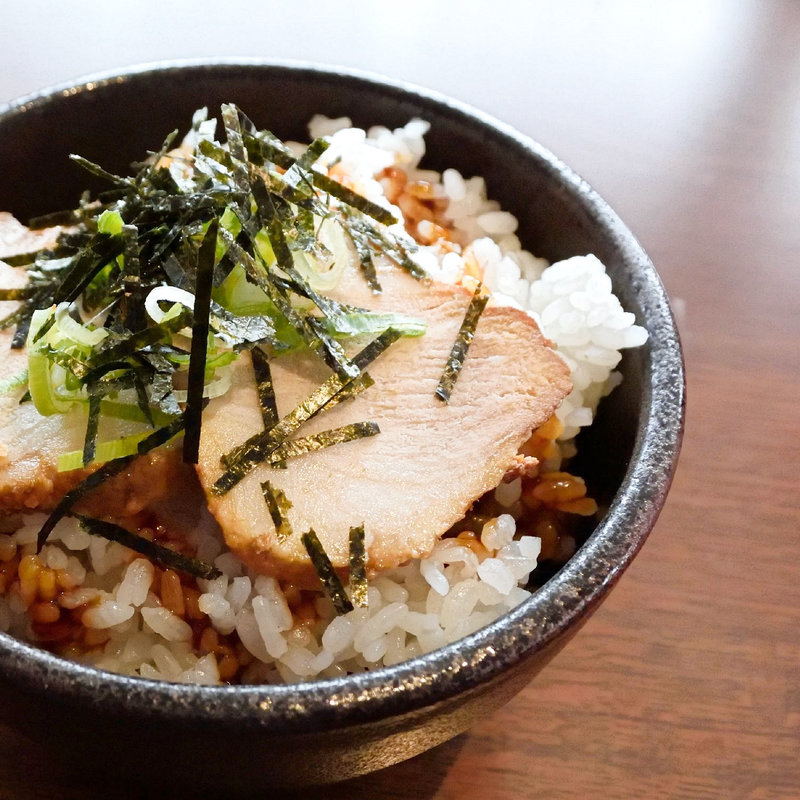 チャーシュー丼(中華そば猪虎)