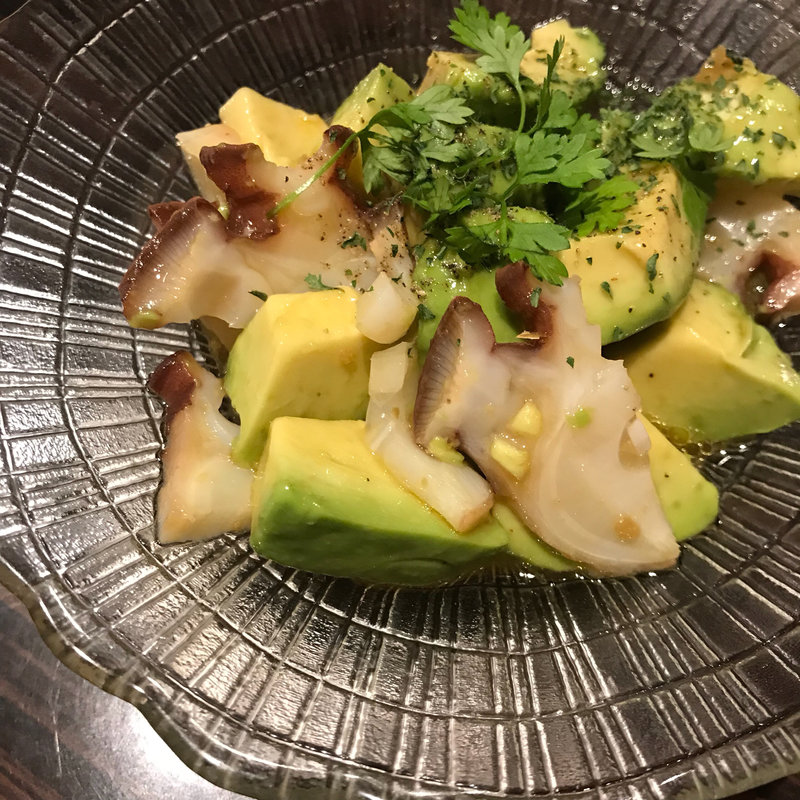 アボカドとタコのマリネ(恋文酒場 かっぱ駅前)