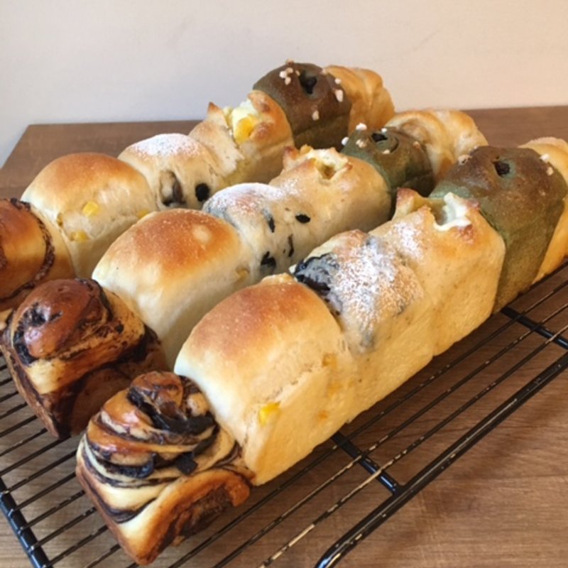 6種のミニ食パン(デリマシェリ渡辺通り店)