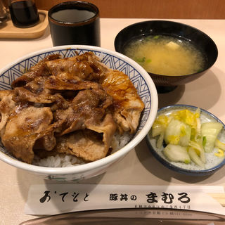 すすきの駅周辺で食べられる肉丼ランキング Sarah サラ