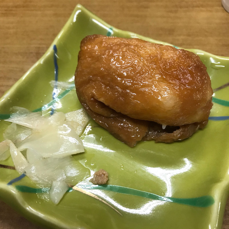 おいなりさん(豊川稲荷境内内 家元屋(いえもとや))