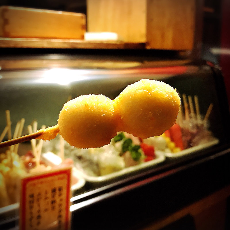 味付きウズラ玉(いか玉焼と串カツ マハカラ)