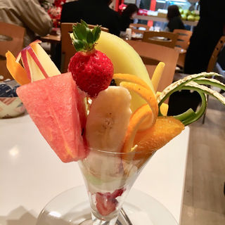 フルーツパフェ(果実園 東京店 )
