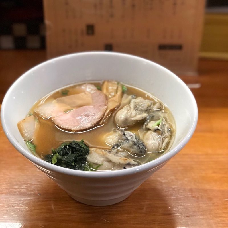 牡蠣醤油ラーメン(醤油と貝と麺 そして人と夢 )