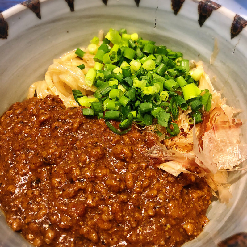 元祖　釜揚げキーマカレーうどん(あかちょこべ)