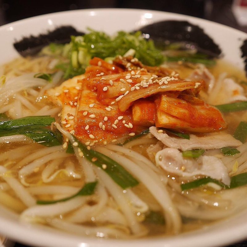 豚キムチうどん(絹うどん のぶ風)