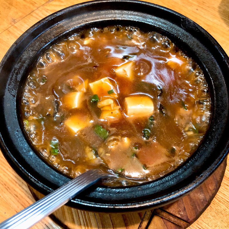 牡蠣と豆腐の土鍋煮(光春)