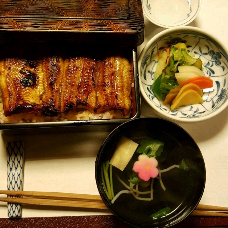 蒲焼御定食（上）(明神下 神田川支店 （みょうじんした）)