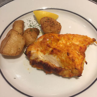 ケイジャンタンドリーチキンとローストポテト(Pie Holic （パイホリック）)