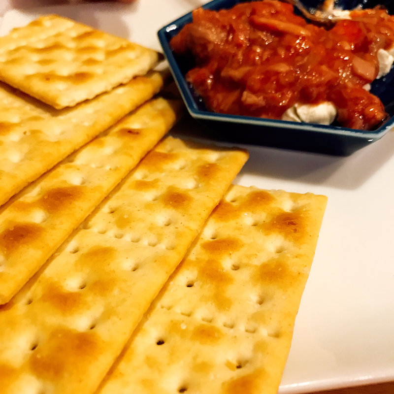 酒盗とクリームチーズ(かくれ酒場 うどん大學)