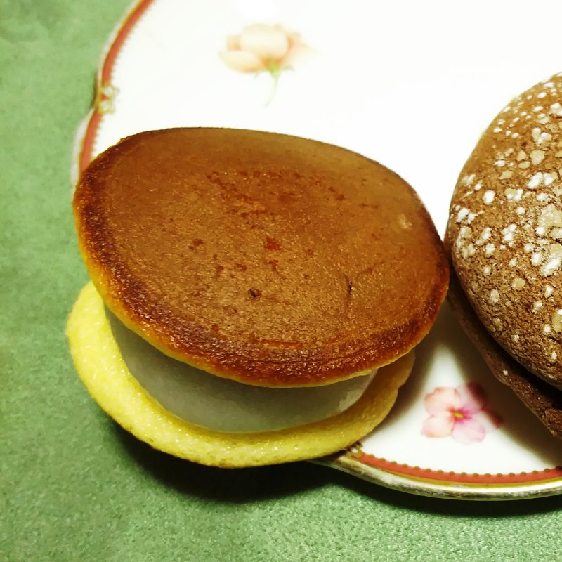 ぷちごまどら焼き(亀屋万年堂 新丸子店 )