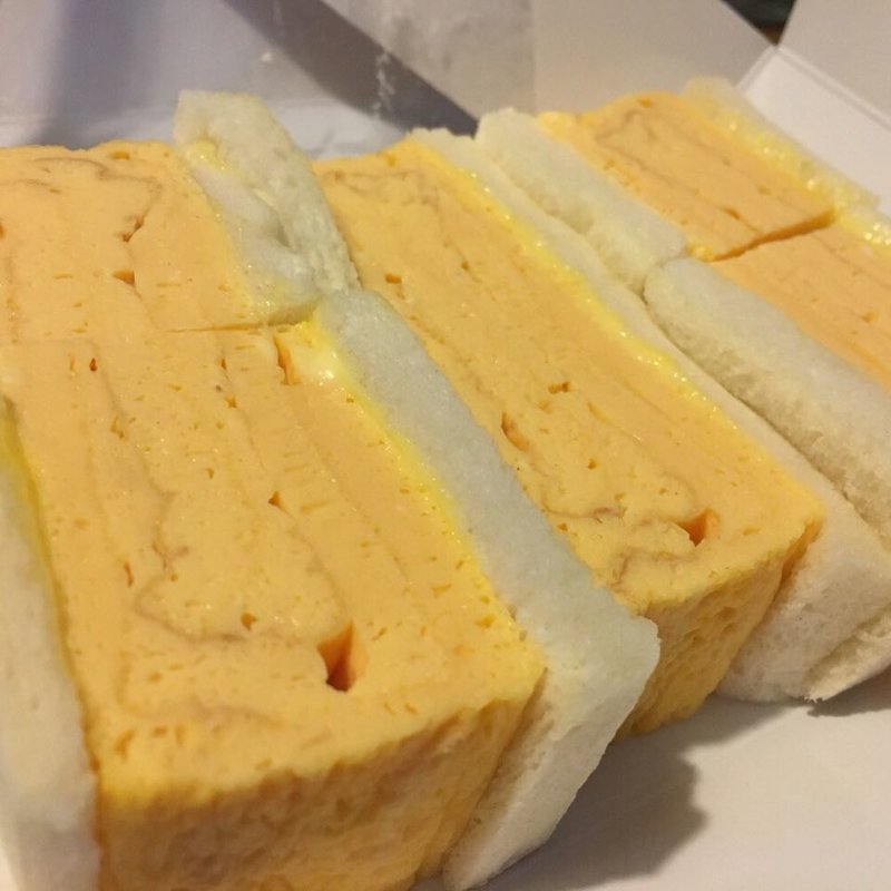 鬼あつ厚焼き玉子サンド(A-1 BAKERY(ｴｰﾜﾝﾍﾞｰｶﾘｰ)JR大阪駅店)