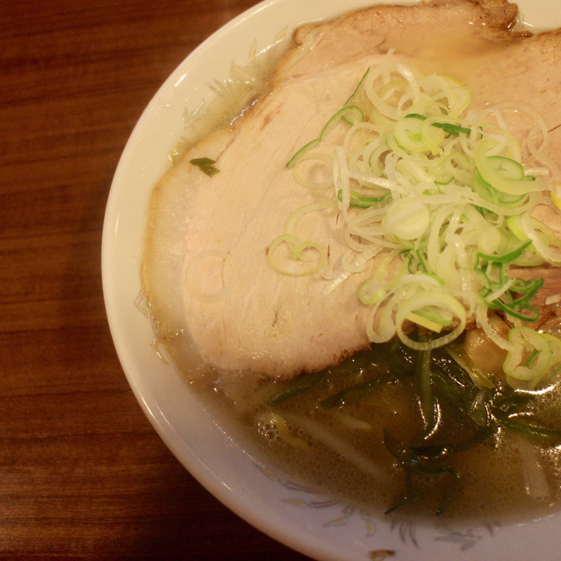 しおラーメン(元祖札幌ラーメン もぐら)