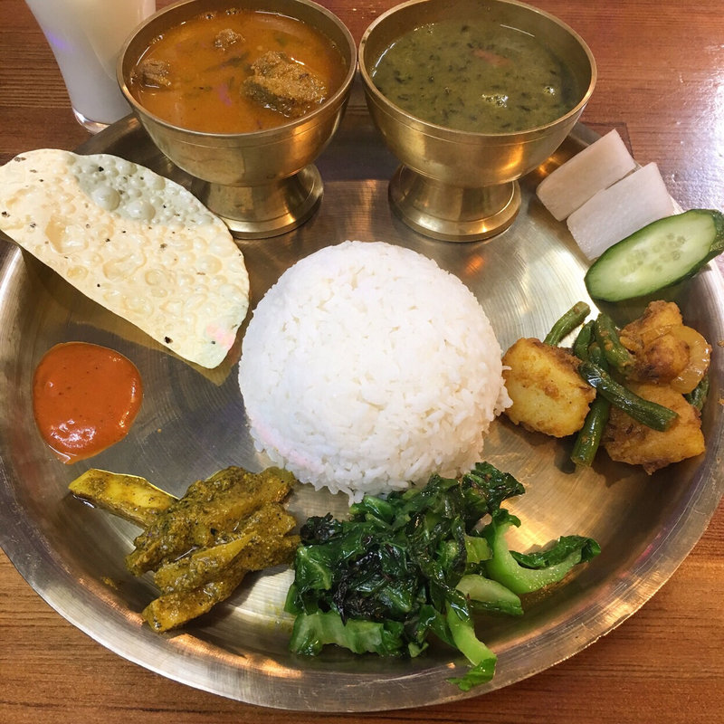 ネパーリタリ(アジアンレストラン＆バー サーランギー)